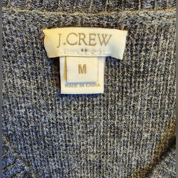 J. Crew Intarsia Reindeer Wool V-neck Sweater size M - Picture 12 of 12